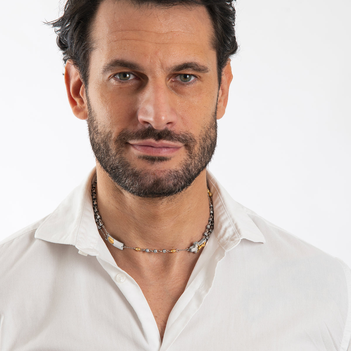 Miraculous Medal centerpiece in Sterling Silver with gold plating, part of the exclusive Rosalet® necklace collection by Ghirelli®.