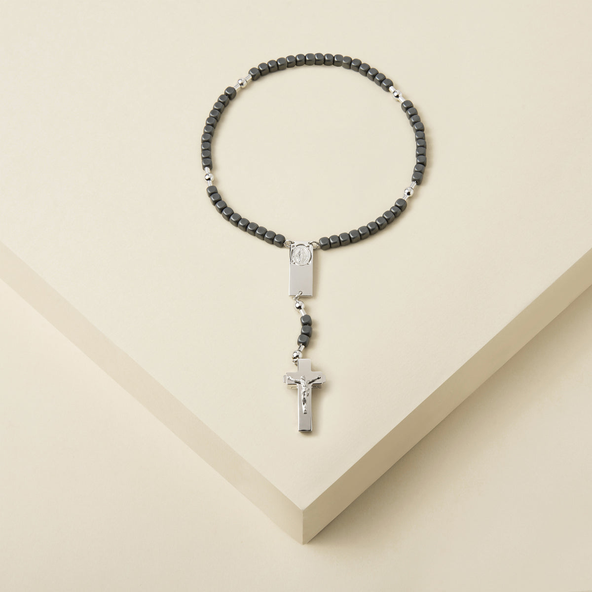 Sterling silver crucifix clasp on Rosalet®