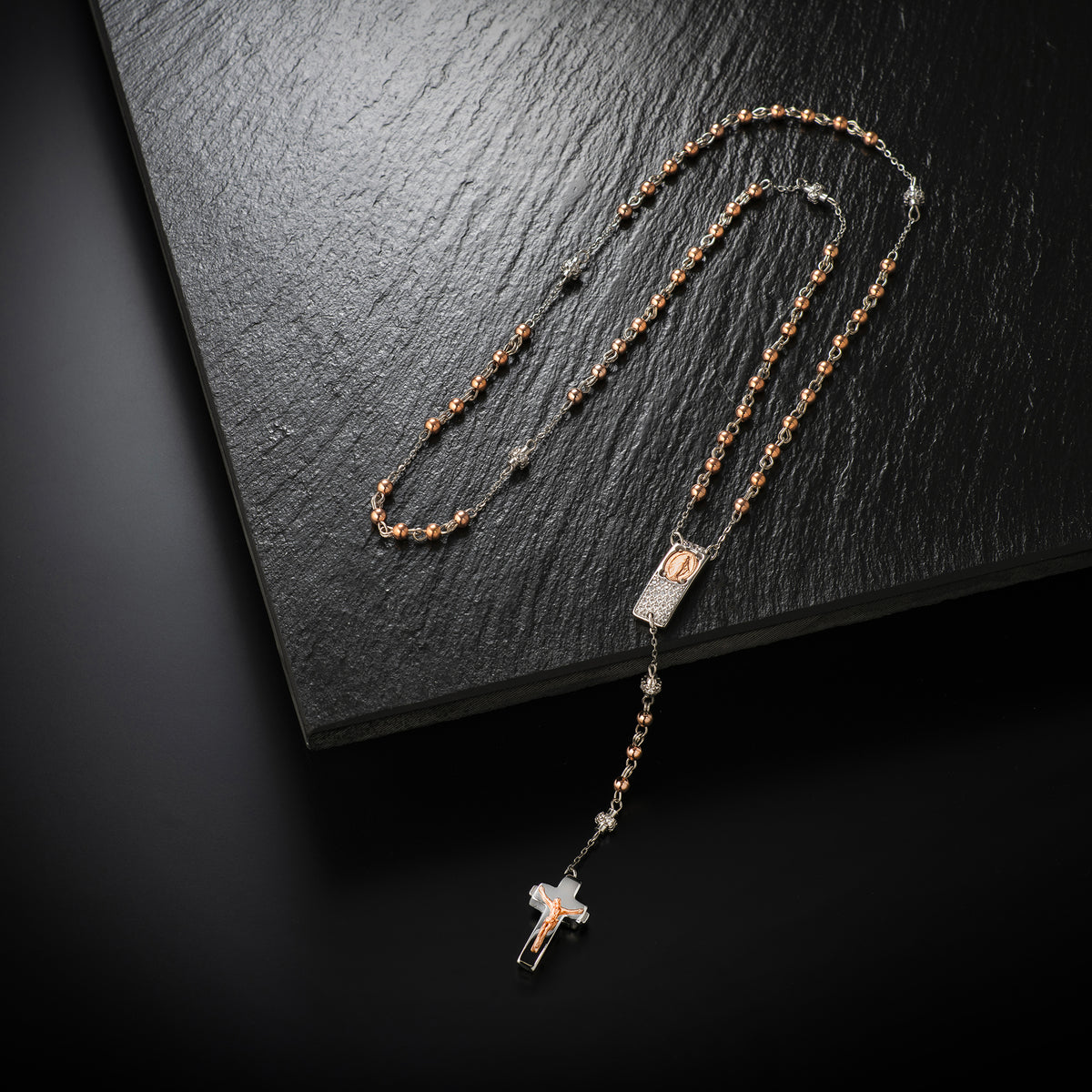 Ghirelli® wearable rosary with zircon details


