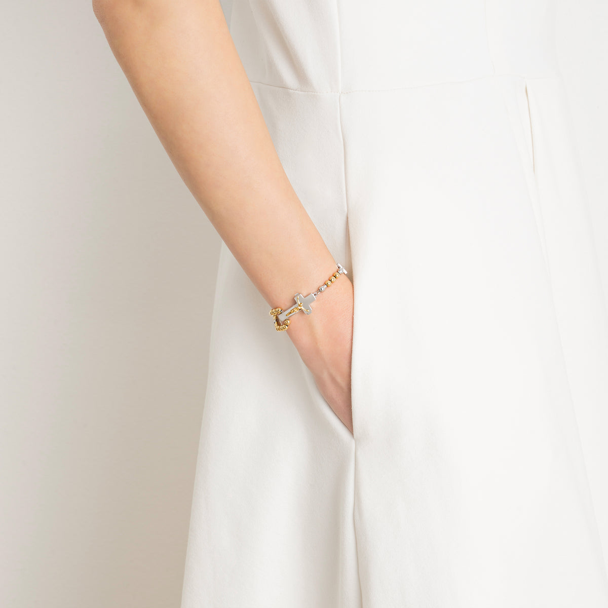 Modern Rosalet bracelet with Miraculous Medal centerpiece