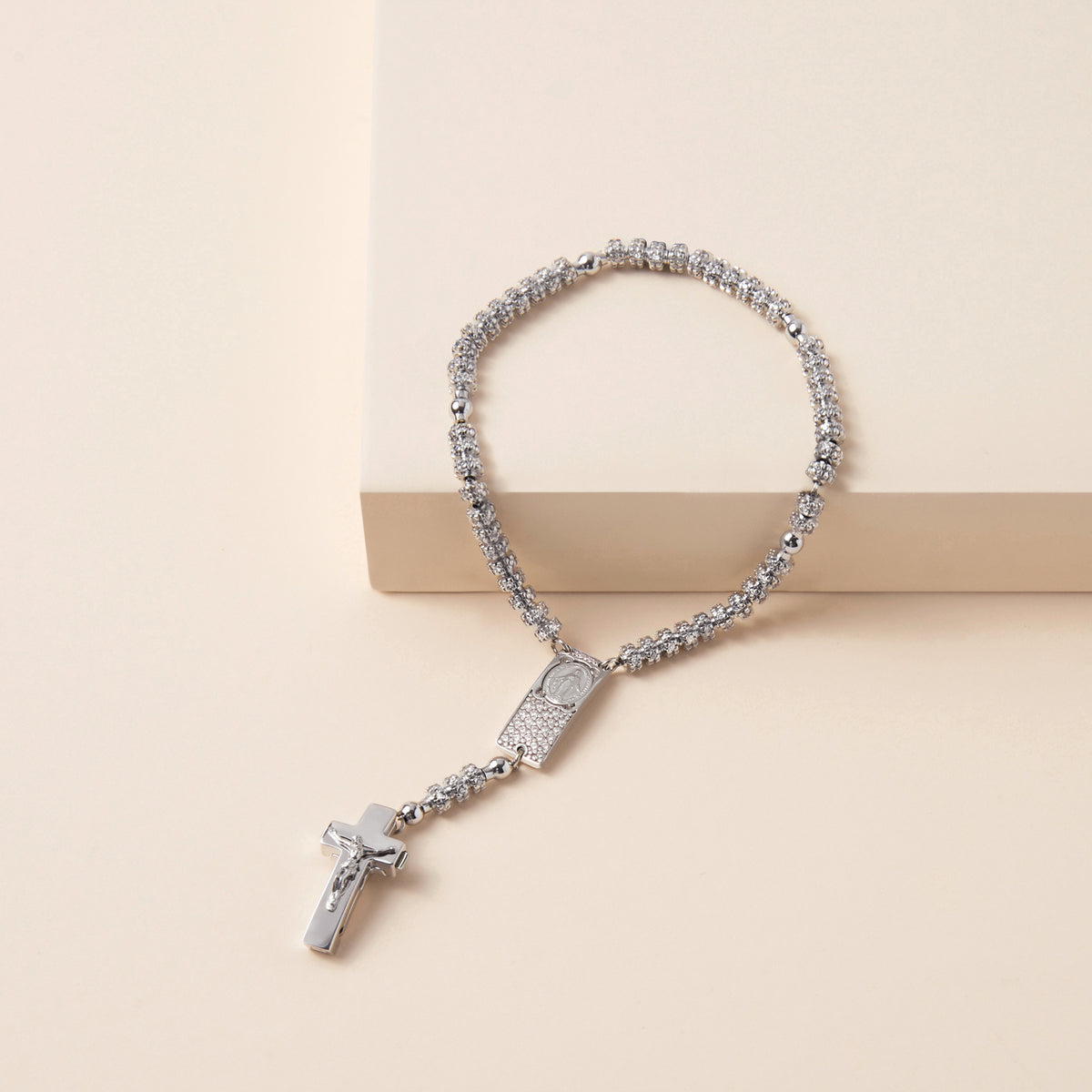 Sterling silver Rosalet with pavé beads and round Pater detail